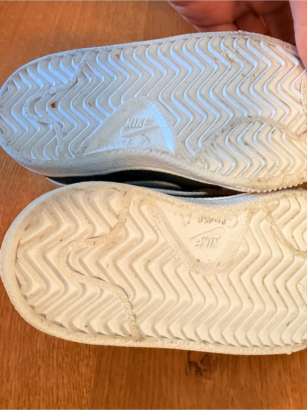 NIKE | Baby Navy and White Court Royale Velcro Sneakers - Picture 9 of 10